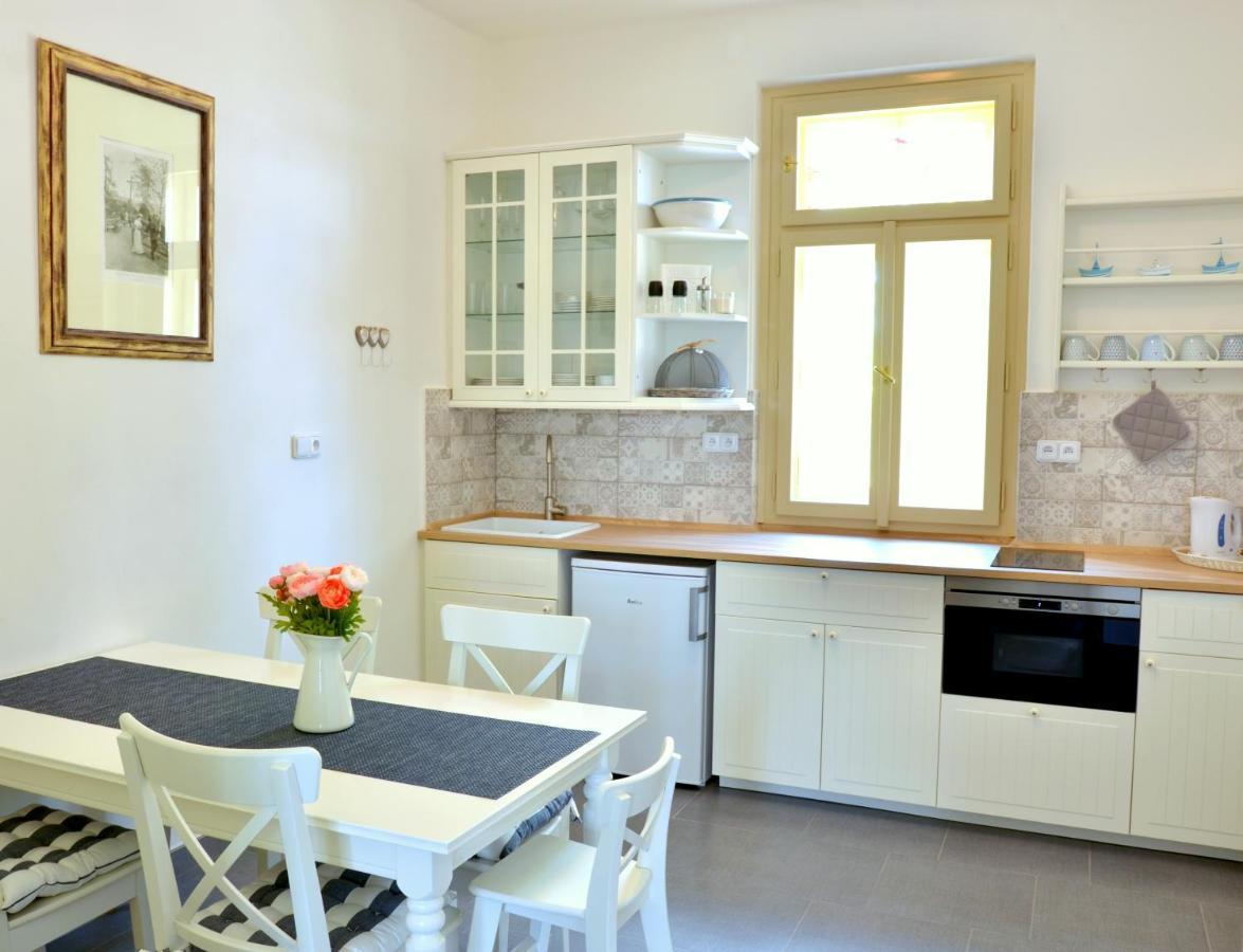 Apartmany Vila Manicka Kacov Exterior photo