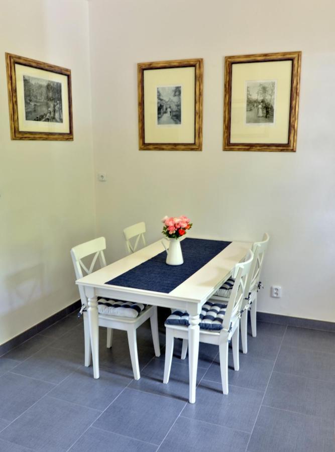 Apartmany Vila Manicka Kacov Exterior photo